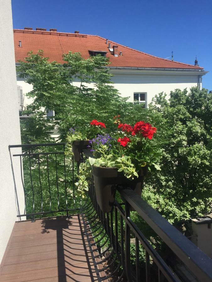 Kings Landing Apartament Краков Экстерьер фото